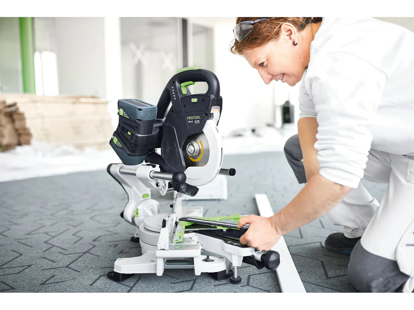 Compound mitre saw Festool KSC 60 EB 5.0 I-UG-Set KAPEX; 2x18 V; 2x5.0 Ah accu.