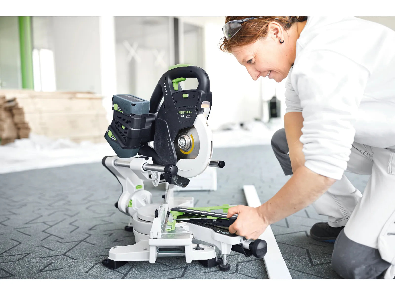 Compound mitre saw Festool KSC 60 EB 5.0 I-UG-Set KAPEX; 2x18 V; 2x5.0 Ah accu.